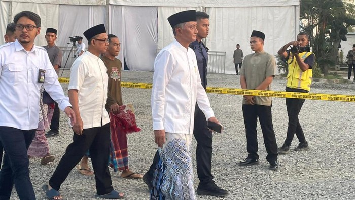 Temani Presiden Prabowo Salat Id di Aceh Tamiang, Menteri PU Dody Hanggodo Tinjau Hunian Korban Banjir