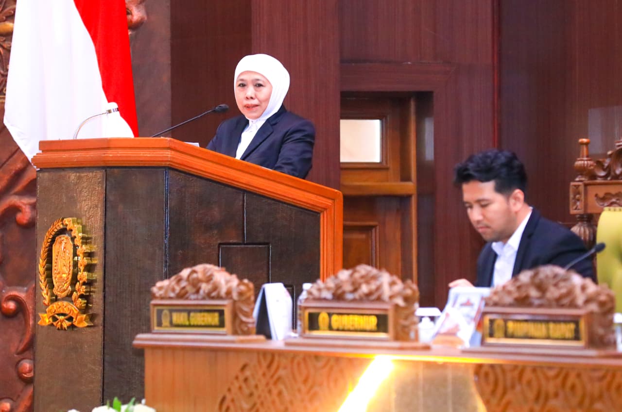 Sampaikan LKPJ 2025, Gubernur Khofifah Paparkan Capaian Kinerja RKPD Jatim Tembus 98,33 Persen