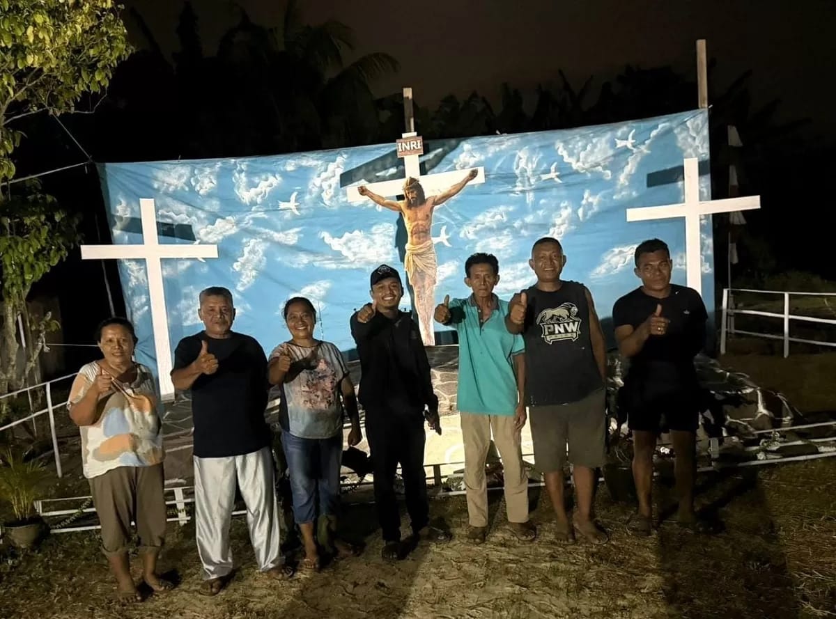 Sambut Paskah 2026, DPD Gerakan Rakyat Halut Berbagi Kasih dengan Jemaat Petrus Gorua