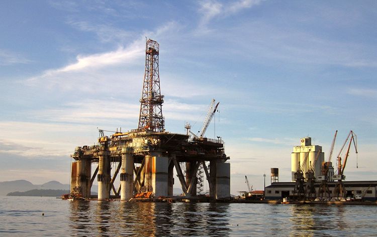 Ancaman Defisit Fiskal Melampaui 3%: Pengamat Ingatkan Risiko Harga Minyak US$ 100 dan Rupiah Rp 17.000