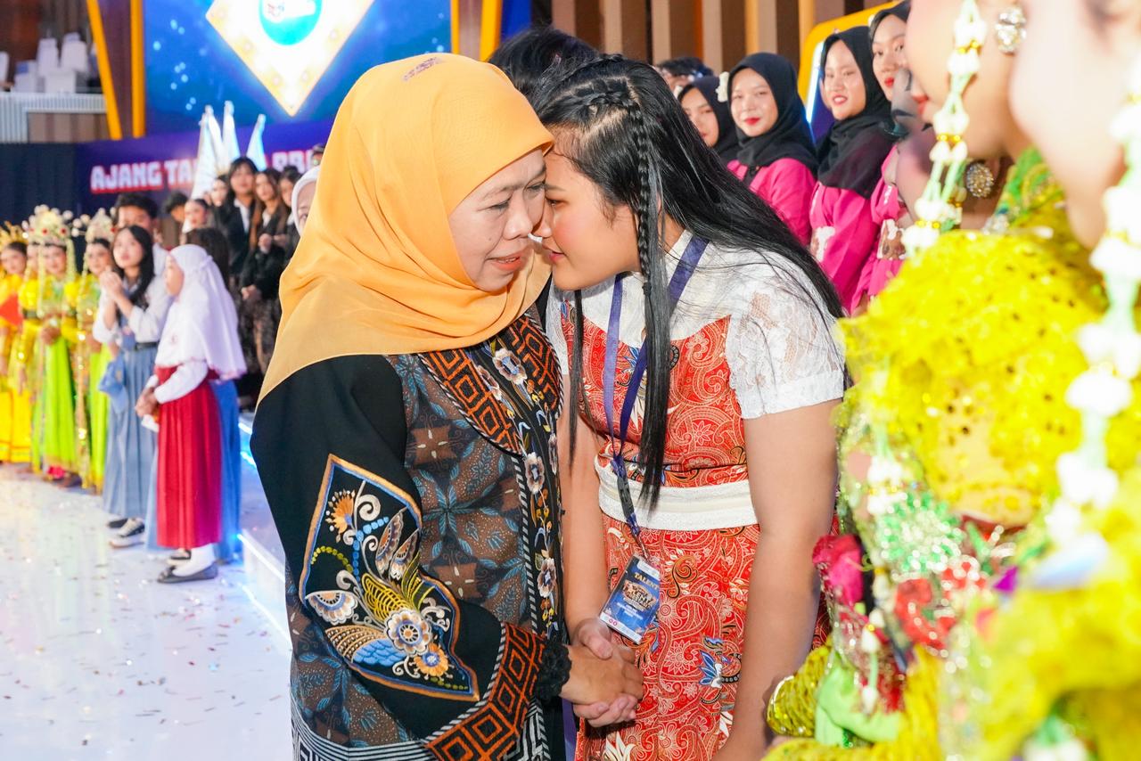 Gubernur Khofifah Dorong Seni Jadi Ruang Ekspresi, Penguat Solidaritas, dan Pendorong Ekonomi Kreatif di Jatim