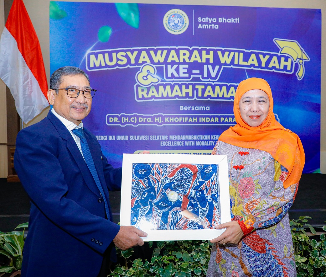 Khofifah Hadiri Muswil IV IKA UNAIR Sulsel, Tekankan Sinergi Riset dan Konektivitas Indonesia Barat Timur Berbasis No One Left Behind