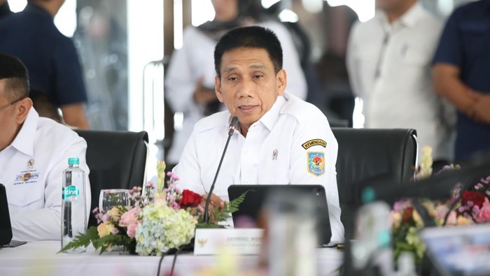 Dukung Kereta Api Luar Jawa, Wamendagri Dorong Sinkronisasi Tata Ruang dan Strategi Fiskal Daerah