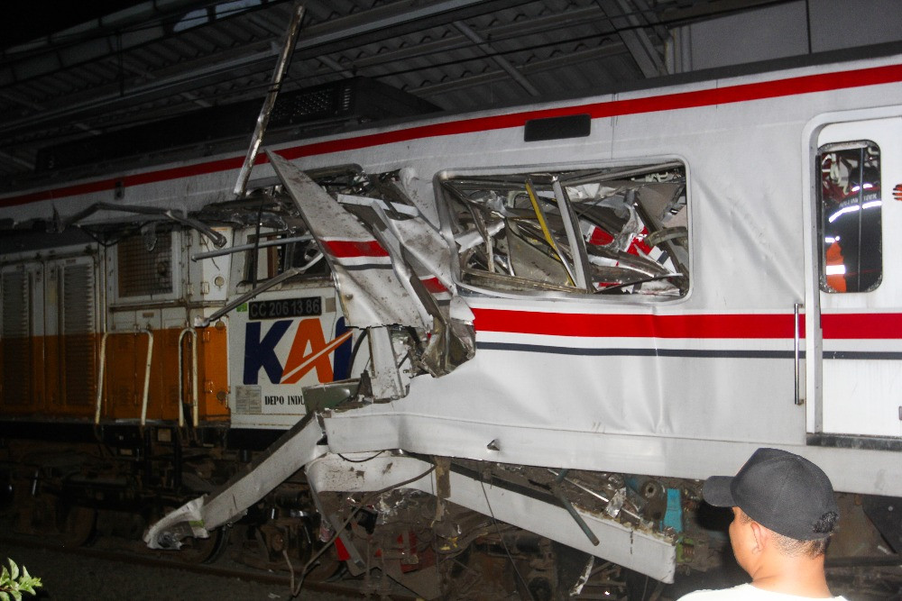 Update Kecelakaan Kereta Bekasi: Korban Jiwa Bertambah Menjadi 15 Orang, Seluruh Jenazah Teridentifikasi