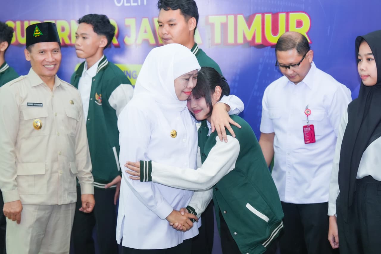 Gubernur Khofifah Lepas 1.790 Murid Magang Kerja Luar Negeri dan Alumni Pekerja Migran SMK Tulungagung, Trenggalek dan Pacitan