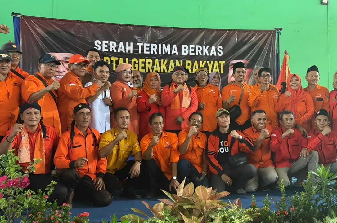 Usai Kantongi SKT, Gerakan Rakyat Jawa Timur Serahkan Berkas Legalitas Parpol ke Pimpinan Pusat