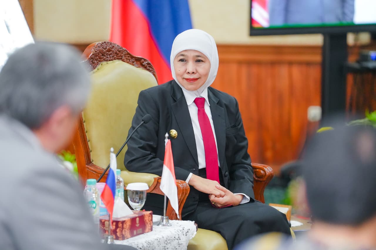 Gubernur Khofifah Terima Delegasi Saint Petersburg Rusia bersama Akademisi ITS Surabaya dan Pelaku Industri Perkapalan, Kuatkan Sinergi dan Kolaborasi Strategis