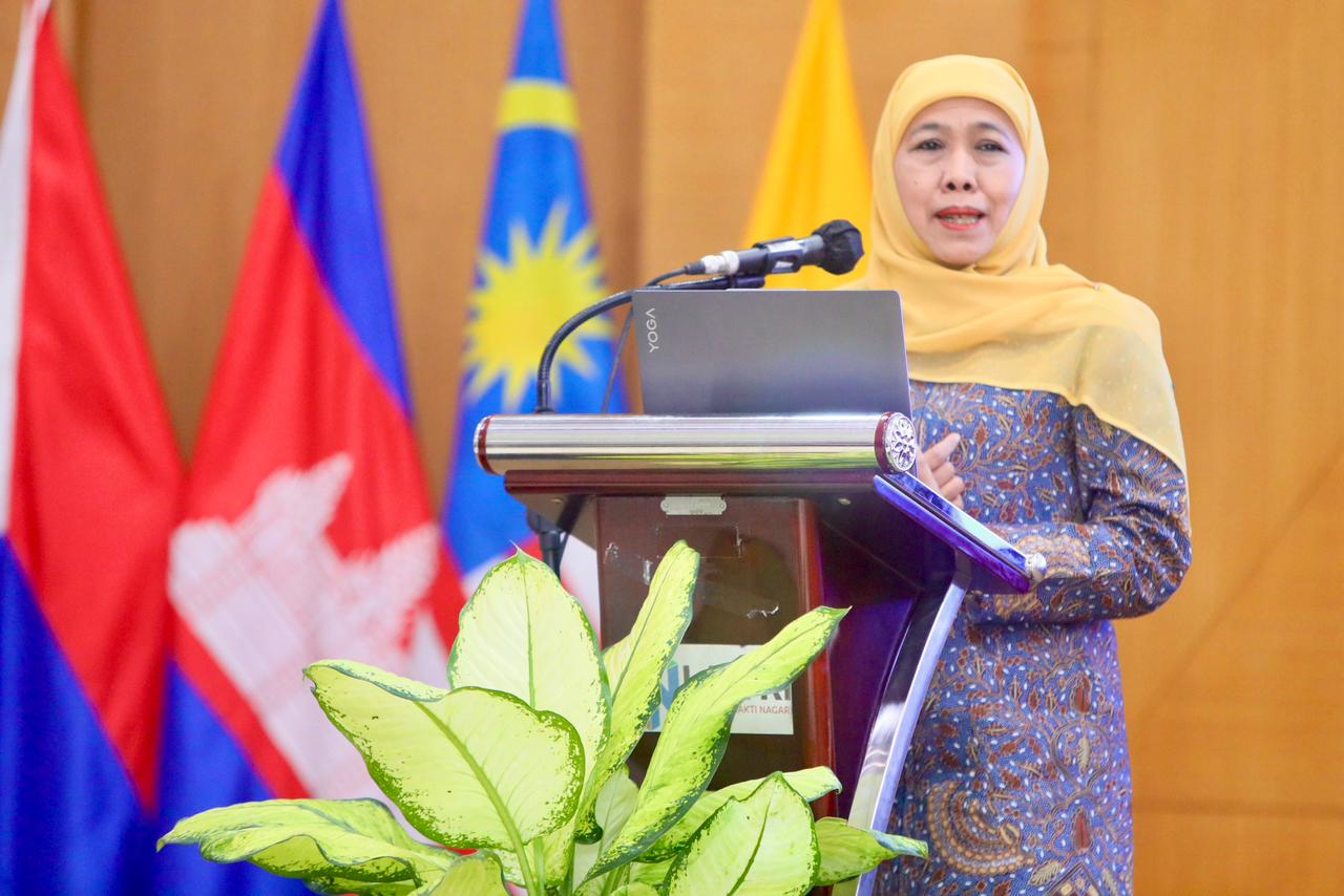 Gubernur Khofifah Paparkan Transformasi Pendidikan dan Inovasi Jatim di Hadapan Ratusan Dosen Muda Peserta Latsar CPNS