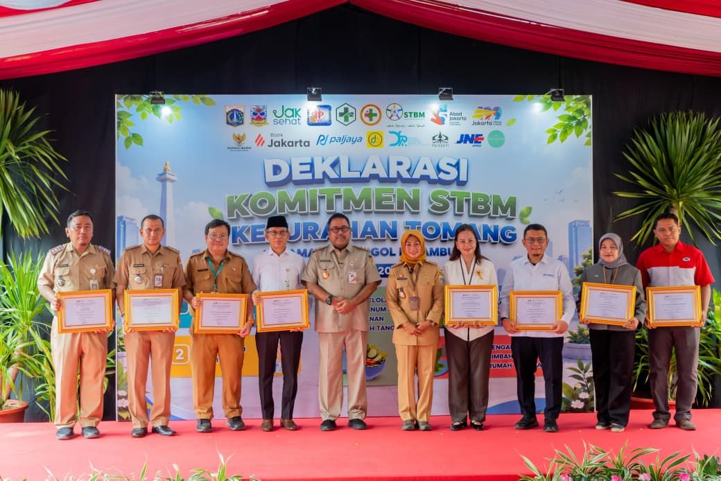 Dukung Deklarasi STBM, Bank Jakarta Berikan 1 Unit MCK Komunal di Tomang, Jakarta Barat