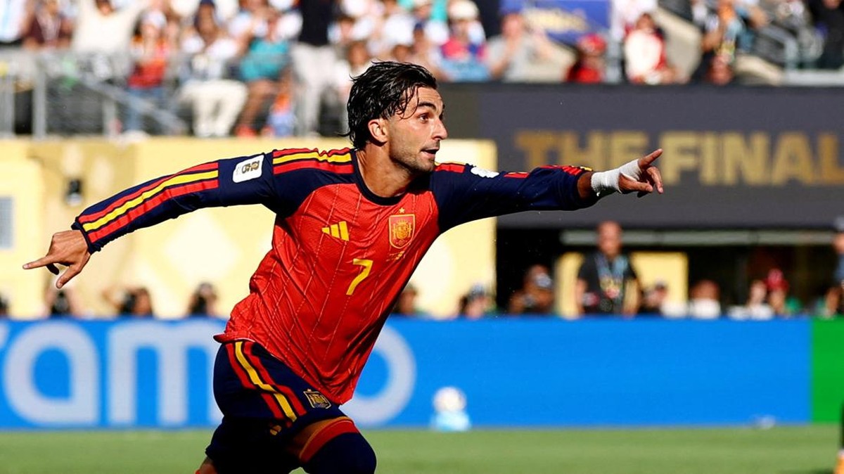 Sempat Dihujani Kritik, Ferran Torres Bungkam Keraguan Lewat Gol Penentu Juara Dunia Spanyol