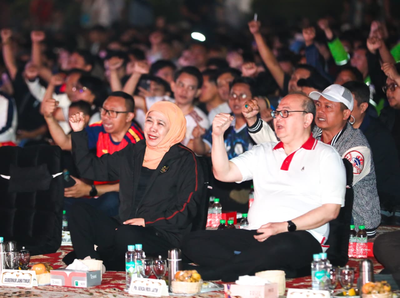 Gubernur Khofifah Nobar Final Piala Dunia Bersama Ribuan Masyarakat di Grahadi, Sepak Bola Jadi Penyatu Kebersamaan dan Sportivitas
