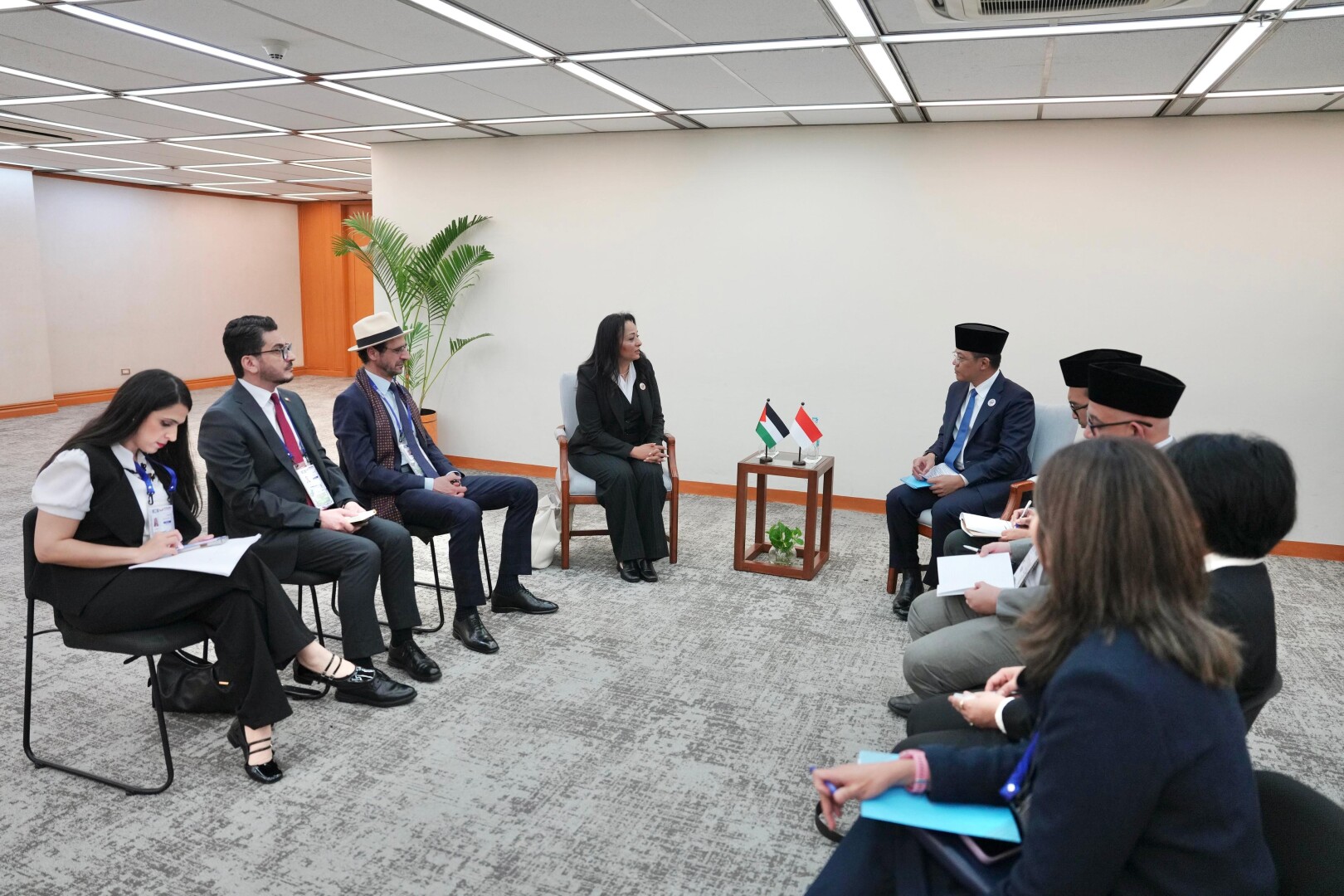 Bertemu Menteri Pembangunan Palestina, Menlu Sugiono Pastikan Komitmen Indonesia Dukung Kemerdekaan Palestina
