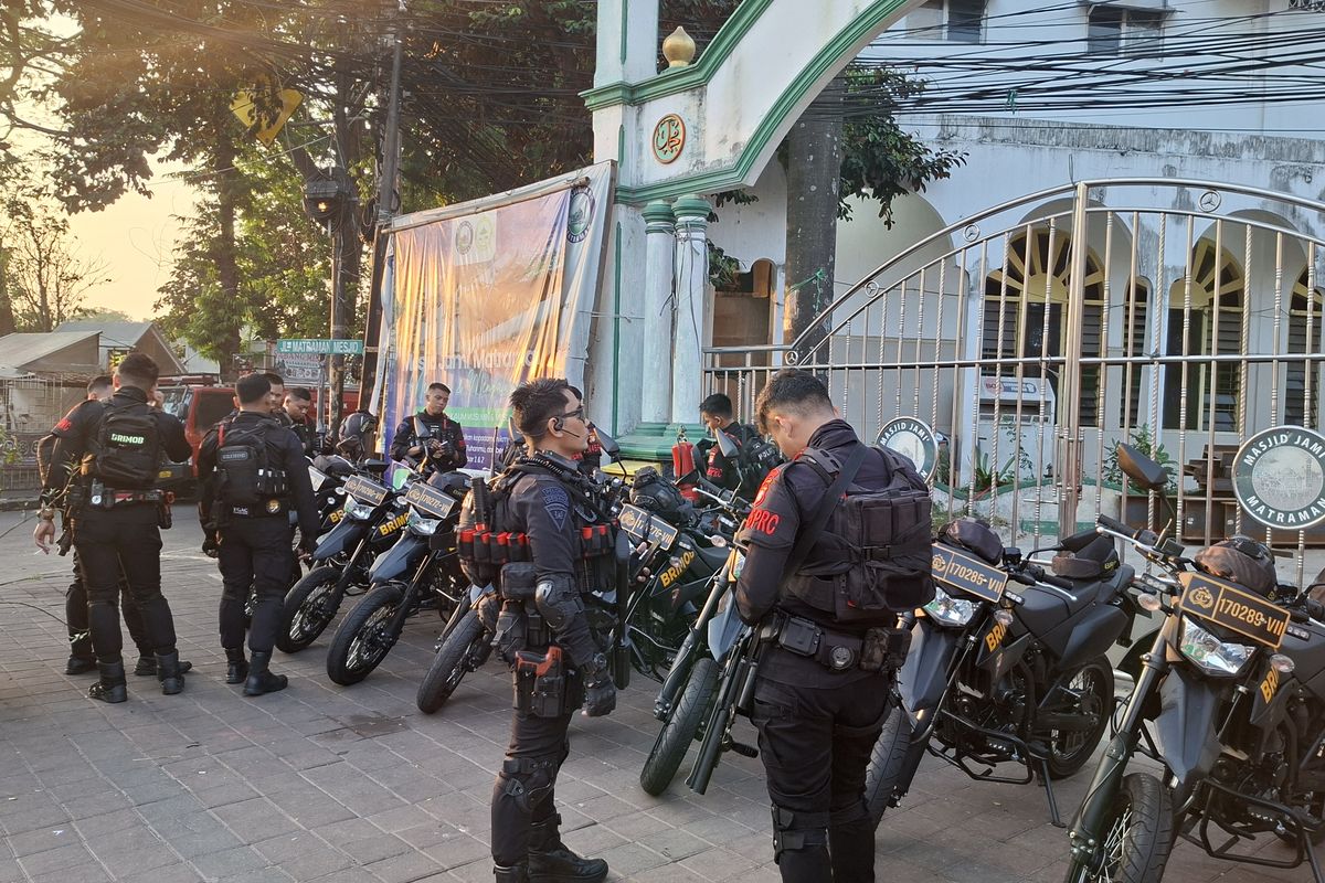 Pengamanan Diperketat, Ratusan Aparat TNI-Polri Berjaga di Tambak Menteng