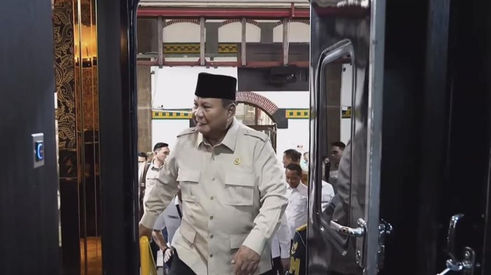 Presiden Prabowo Jajal Kereta Mewah Nusantara Explorer di Semarang