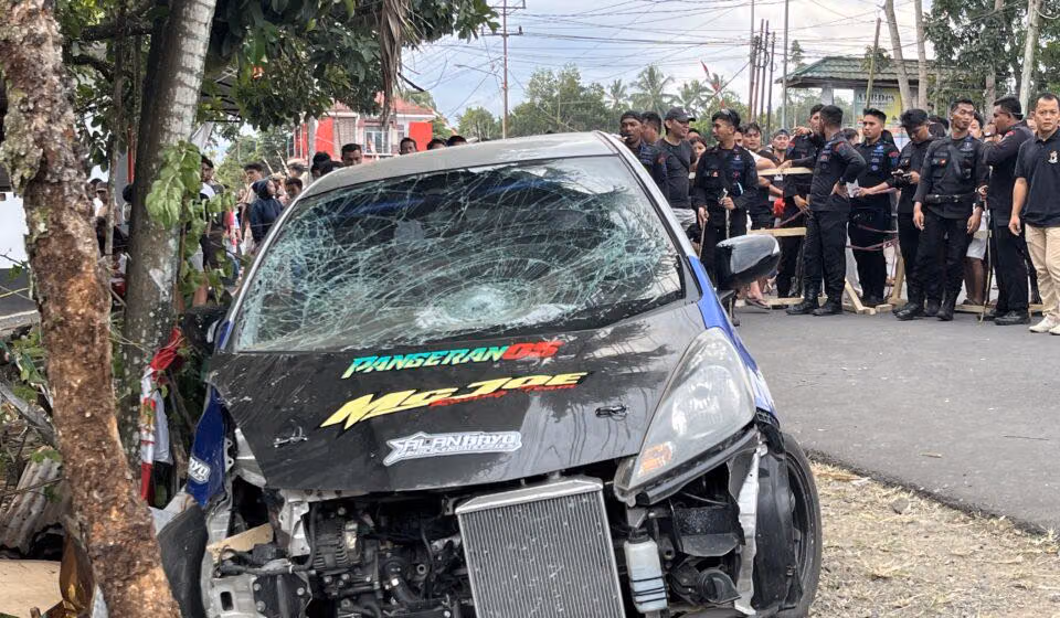 Mobil Drag Race Tabrak Penonton di Kotamobagu, 8 Orang Tewas