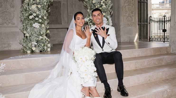 Cristiano Ronaldo dan Georgina Rodriguez Resmi Menikah!