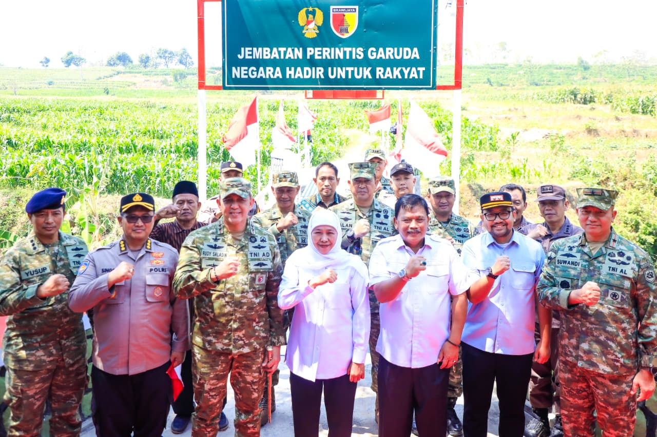 Gubernur Khofifah Hadiri Peresmian Jembatan Perintis Garuda oleh Presiden Prabowo, Optimis Permudah Akses