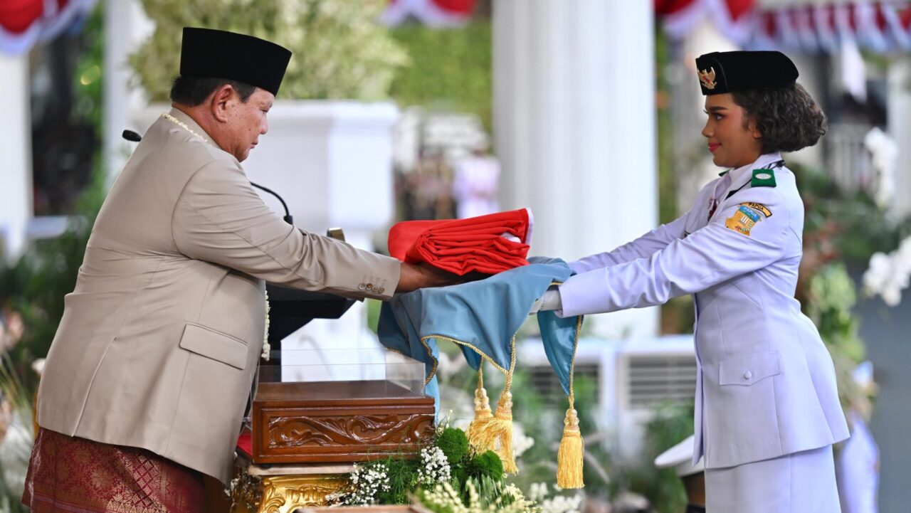Presiden Prabowo Pimpin Upacara Penurunan Bendera Merah Putih di Istana Merdeka