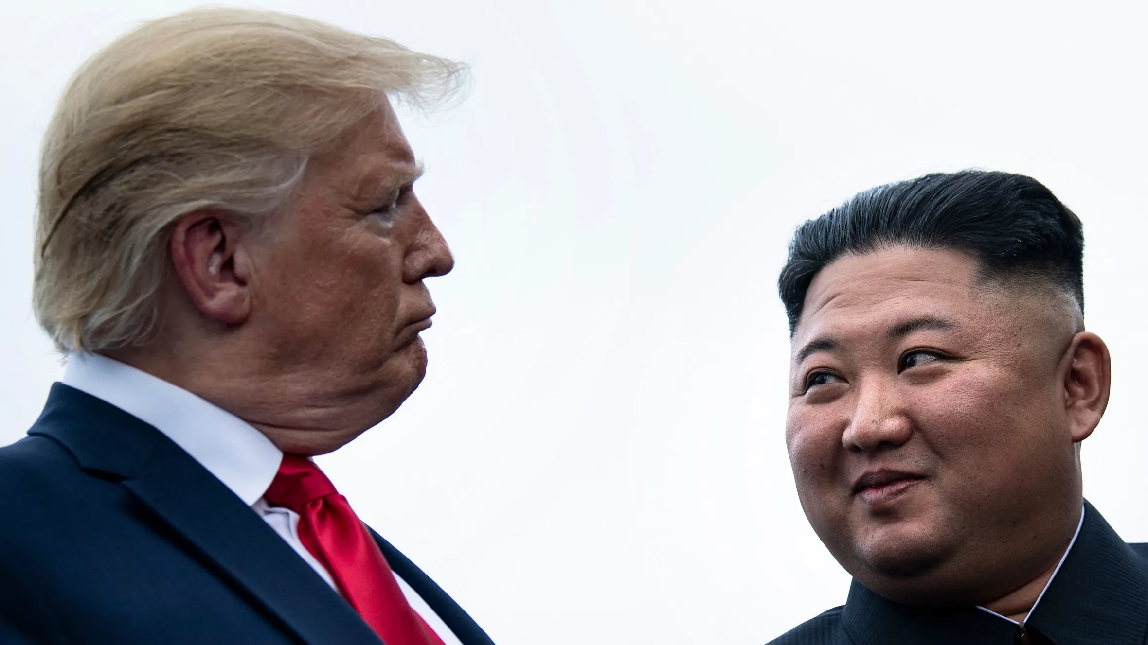 Trump Ingin Bertemu Kim Jong Un, Korut Belum Beri Respons