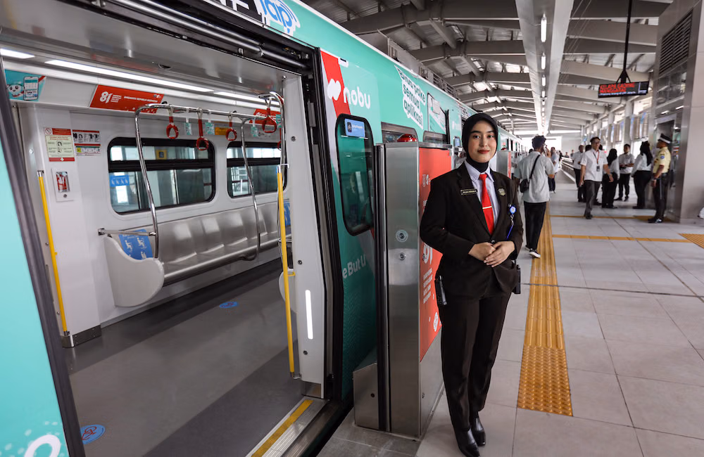 LRT Rute Kelapa Gading-Manggarai Siap Beroperasi 26 Agustus