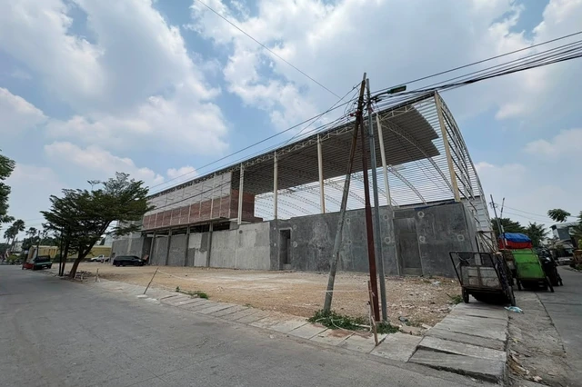 Tak Kantongi Izin, Lapangan Padel di Meruya Dipastikan Tak Bisa Beroperasi