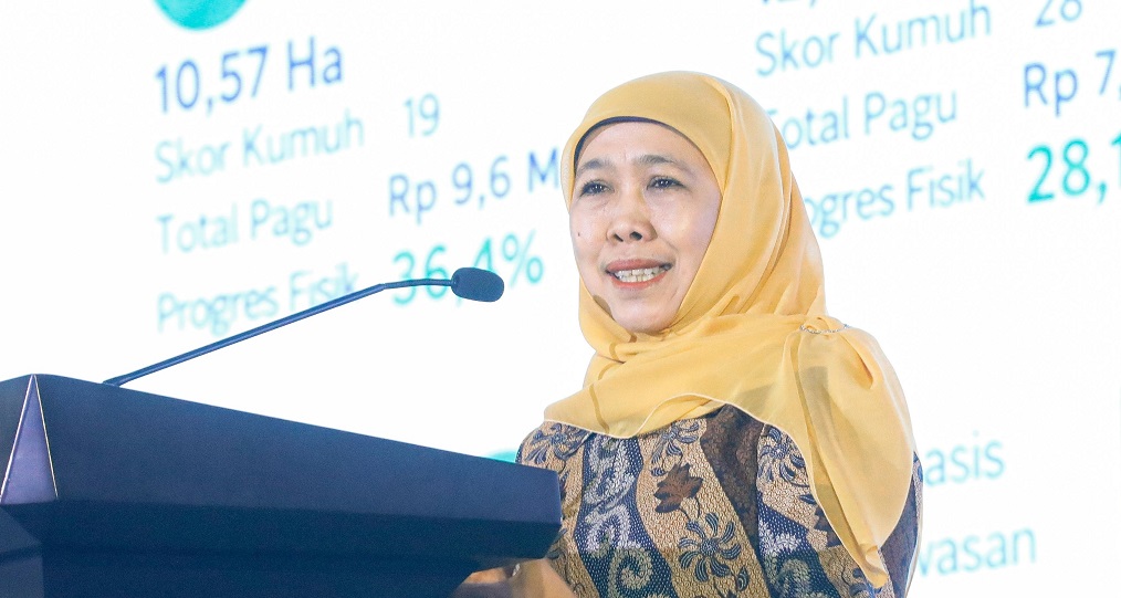 Di Hadapan Menko Infra AHY, Gubernur Khofifah Paparkan Program Permata Jatim dan Sikawanku Sebagai Best Practice Tangani Kawasan Kumuh Terintegrasi