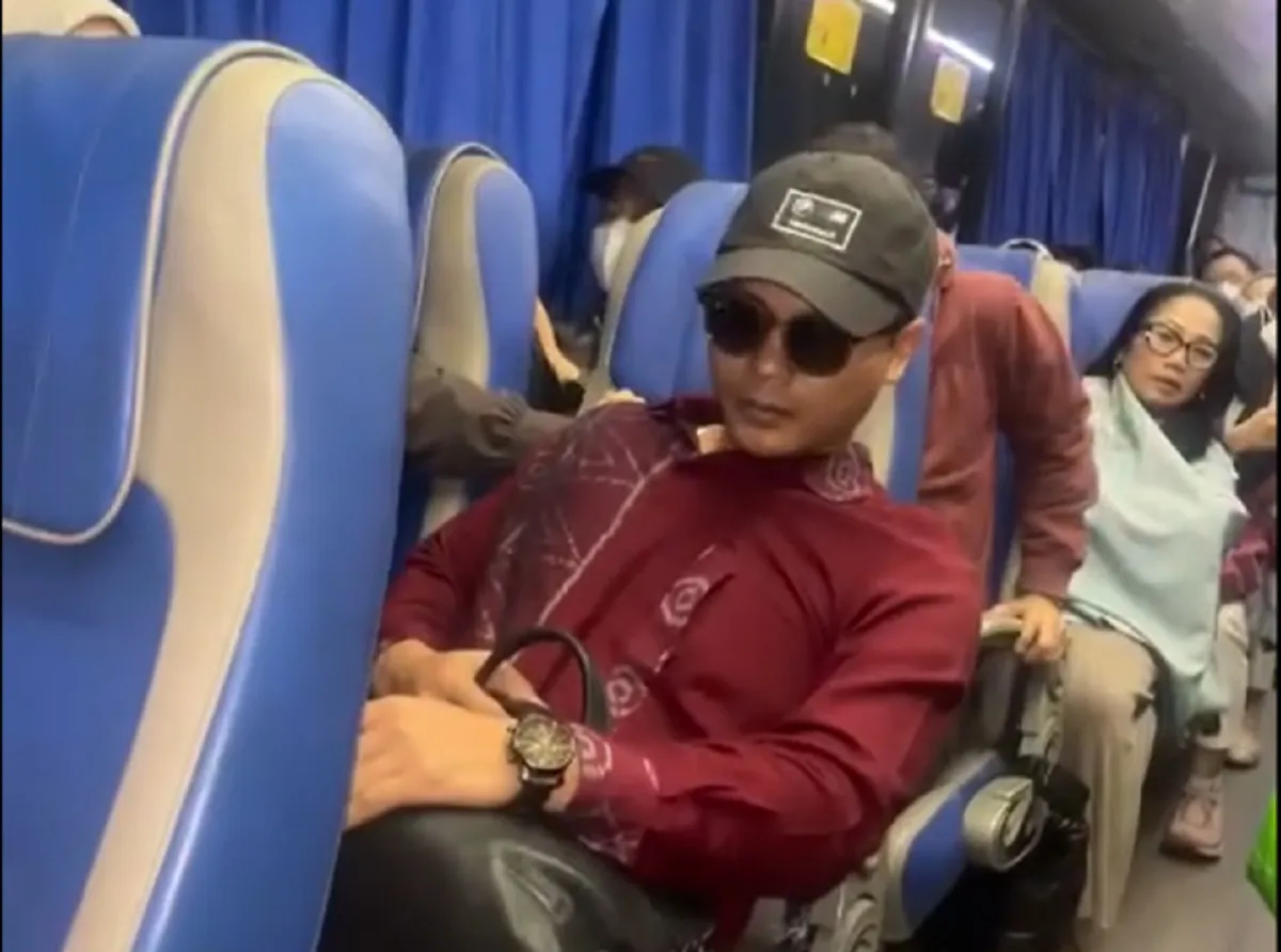 Ngaku Khilaf, Pria yang Lecehkan Wanita di Bus JR Connexion Minta Maaf