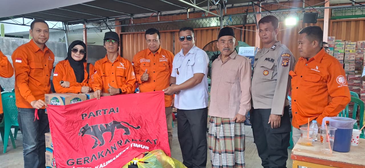 Gerakan Rakyat Kaltim Salurkan Bantuan Korban Kebakaran di Loa Ipuh, Rita Widyasari Turut Hadir