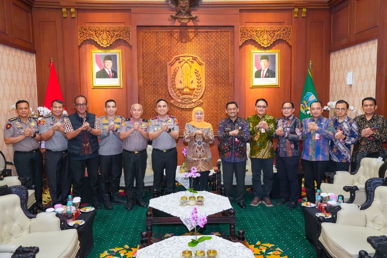 Gubernur Khofifah Terima Kunjungan Kapolda Jatim di Grahadi, Perkuat Sinergi, Jaga Omah Jatim